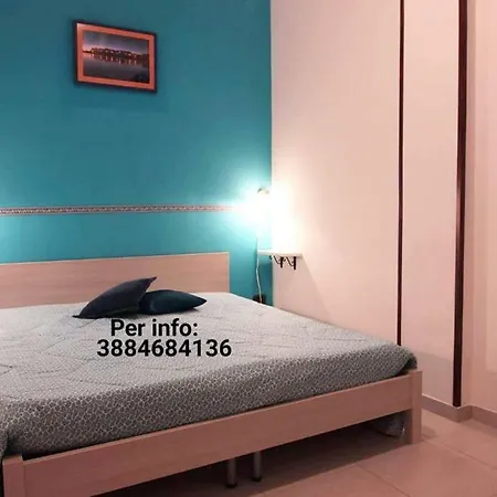 Bilocale Blu - A Casa Di Ludovica E Martina بيت للعطل غالّيبولي